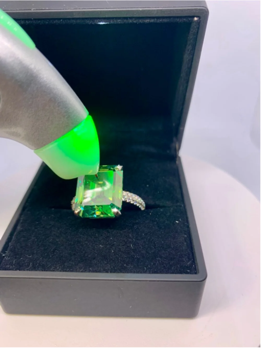 Emerald Cut Moissanite Ring Vivid Blue Green 925 10 Ct - Picture 3 of 10